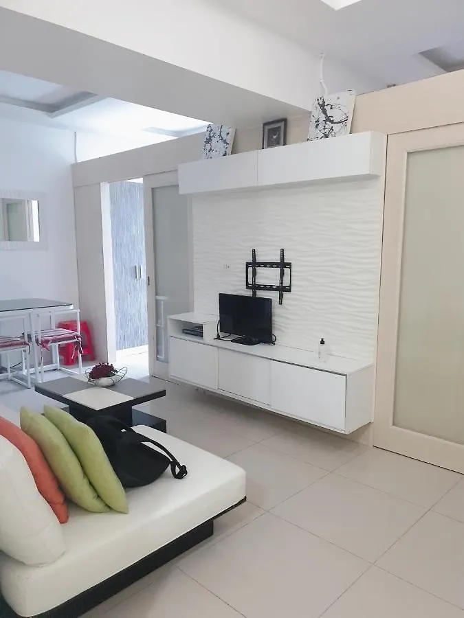 Jazz Residences Nicanor St. Bel Air Makati City Bed & Breakfast